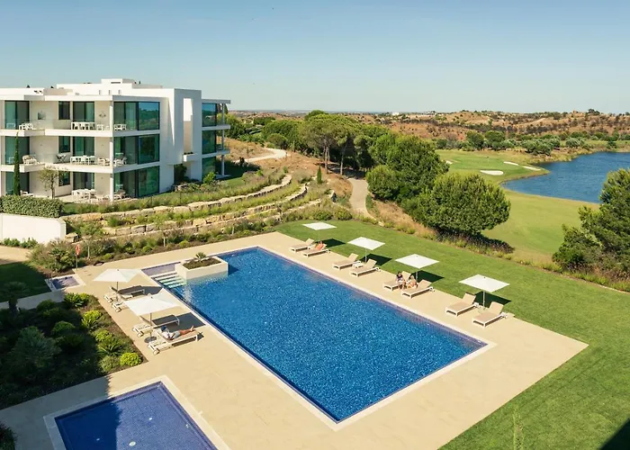 Monte Rei Golf & Country Club